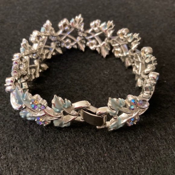 Vintage Coro Bracelet - Picture 2 of 6